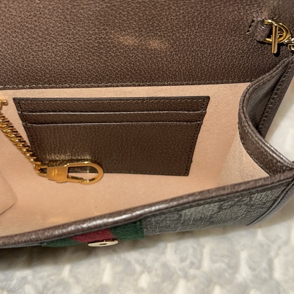 Gucci Rajah GG Supreme Small Crossbody-573797-Authentic-EUC - Picture 6 of 12